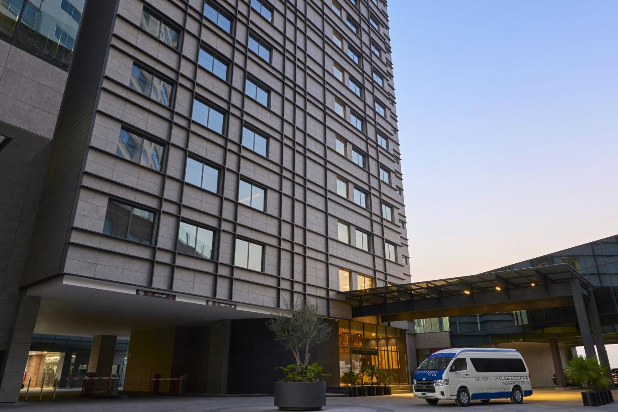 City Express Plus By Marriott Ciudad De Mexico Interlomas Экстерьер фото